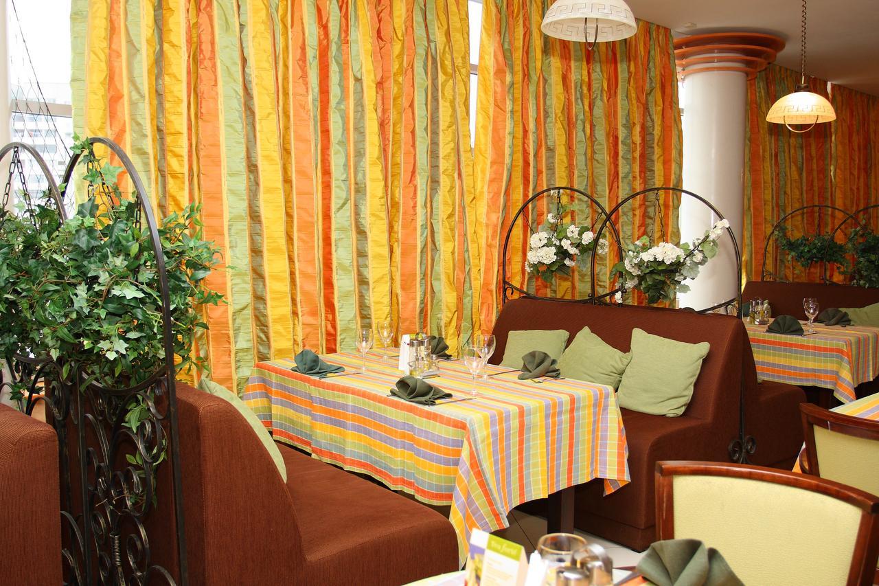 Zhlobin Slavinasport Hotel מראה חיצוני תמונה